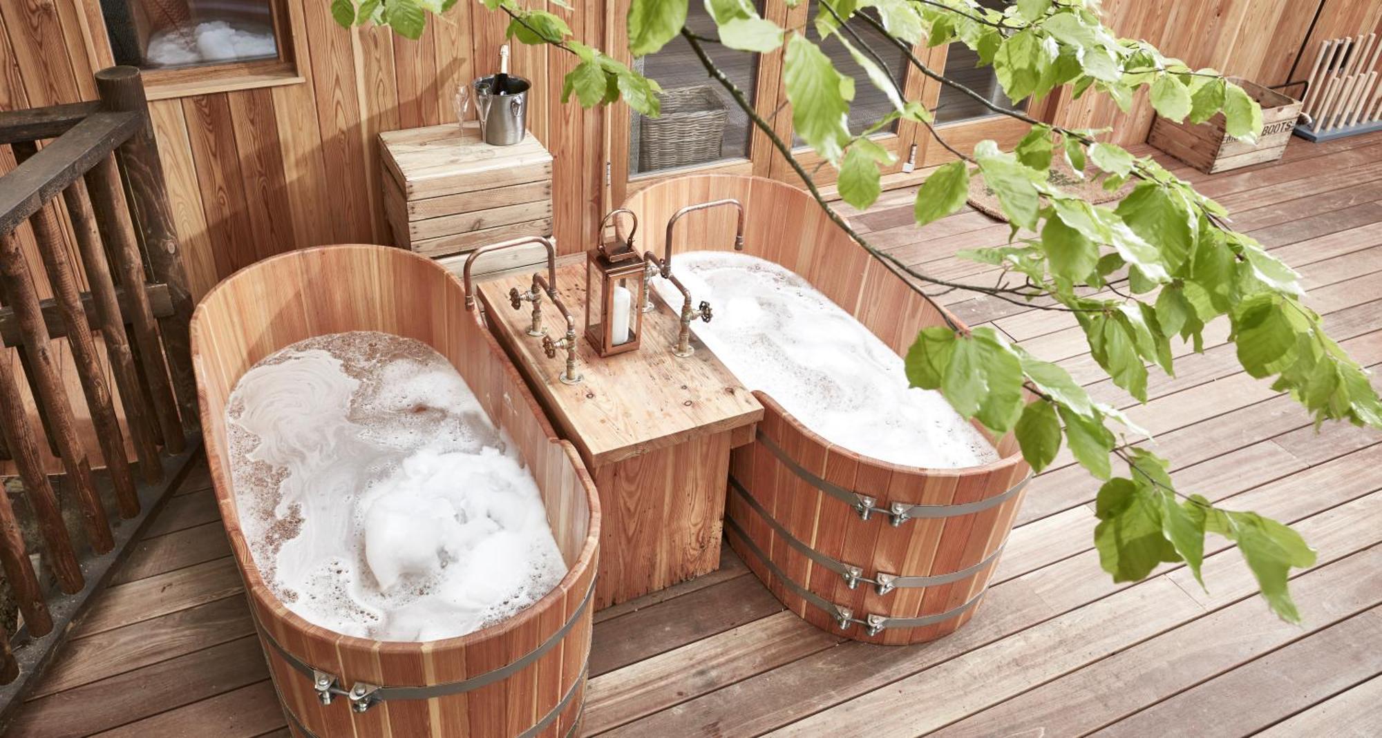 The Fish Hotel Бродуей Екстериор снимка